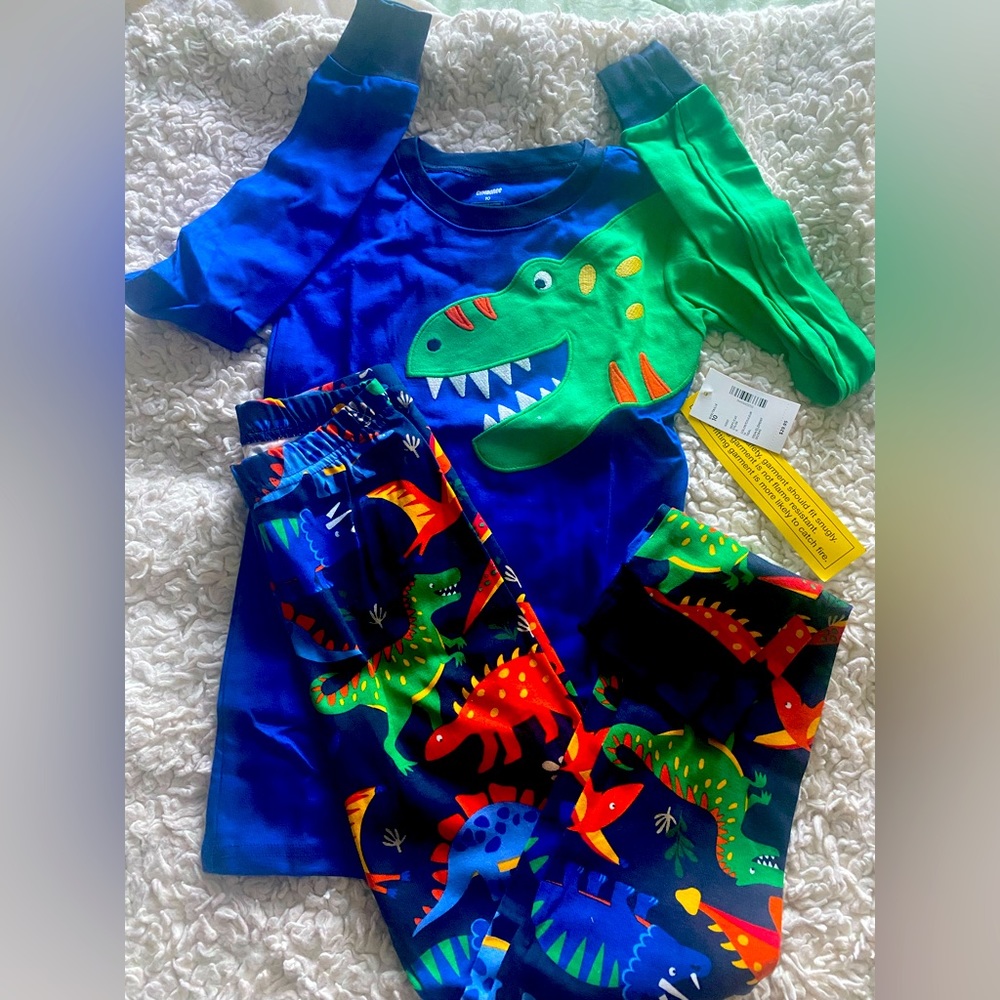 Boy’s dinosaur pj’s . Brand new . Size 10 . #pejamas #boys